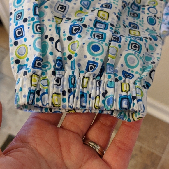 Scrub long sleeve coat - Picture 3 of 3